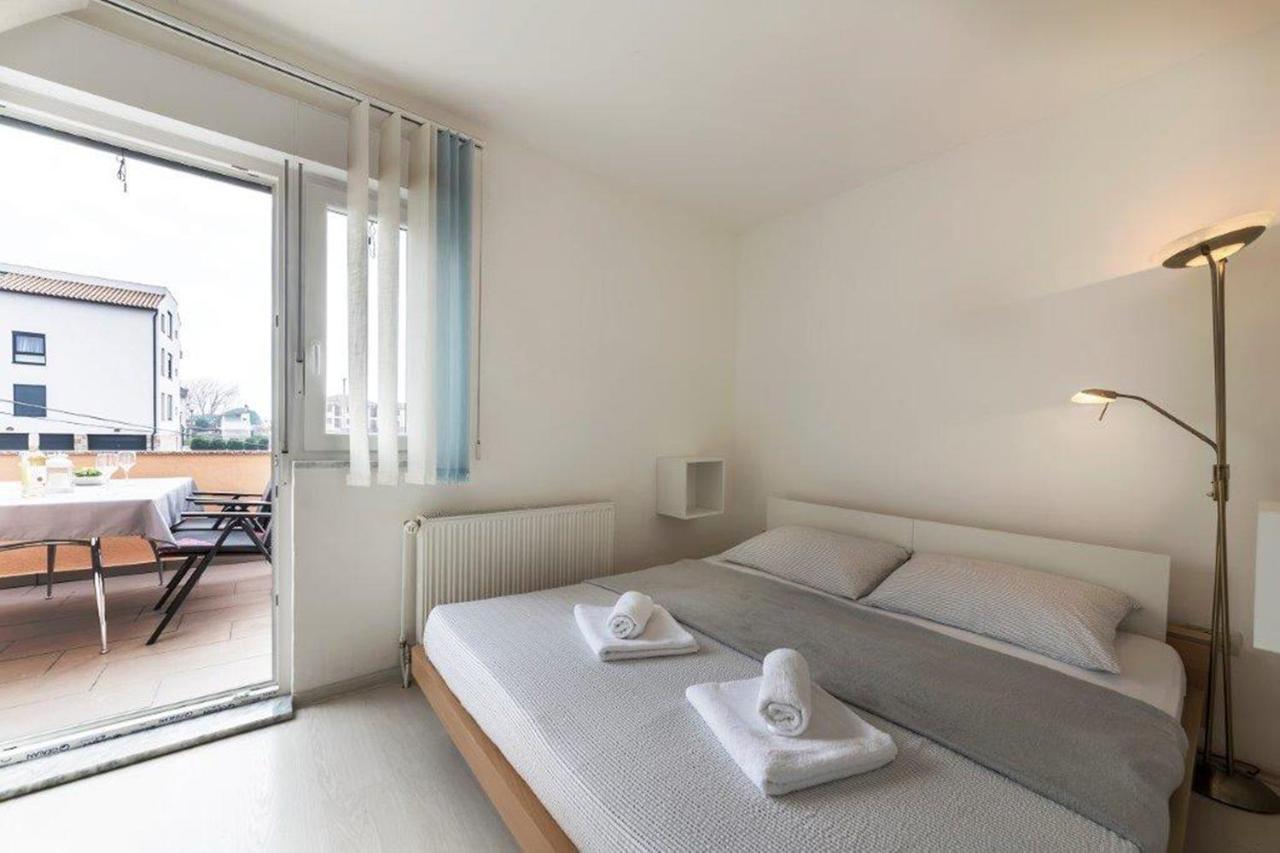 Apartment Dubravka Near The Sandy Beach Medulin Buitenkant foto